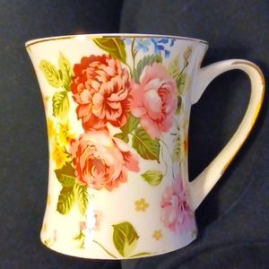 Set of 2 Grace Teaware Floral Mugs